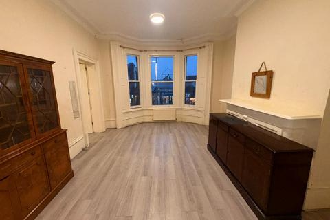 2 bedroom flat to rent, High Street North, Dunstable LU6