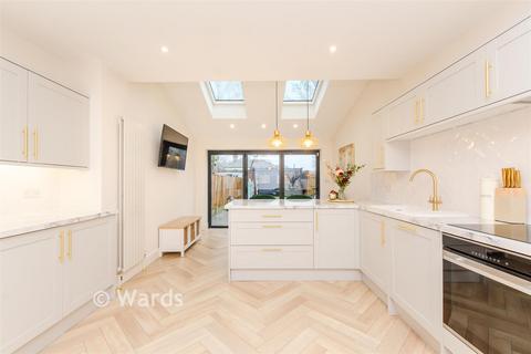 3 bedroom end of terrace house for sale, The Limes, Farningham DA4