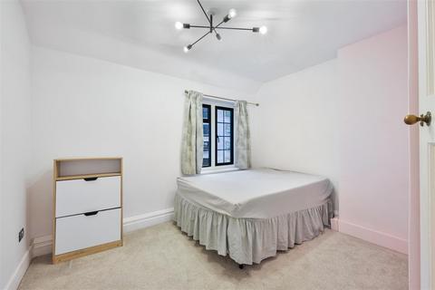 undefined, South Street, Epsom