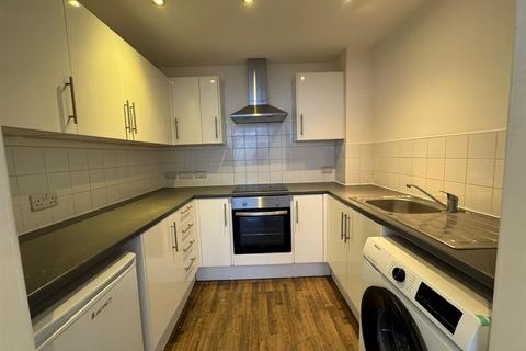 1 bedroom flat to rent, ONE BEDROOM APARTMENT WITH PARKING