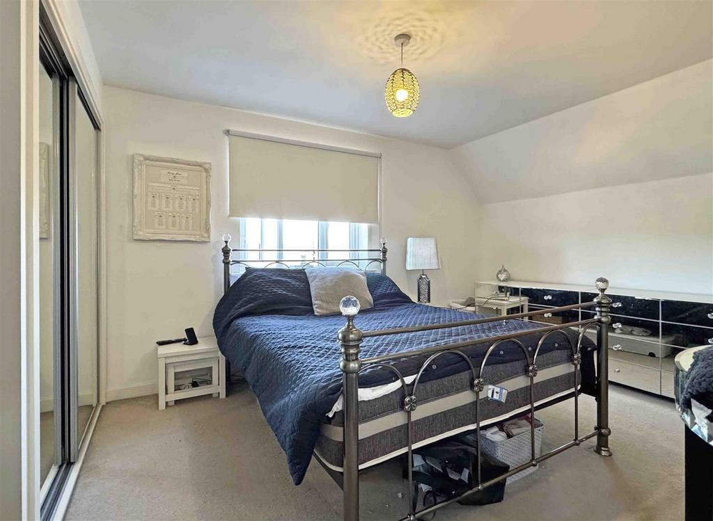 Master Bedroom.jpg