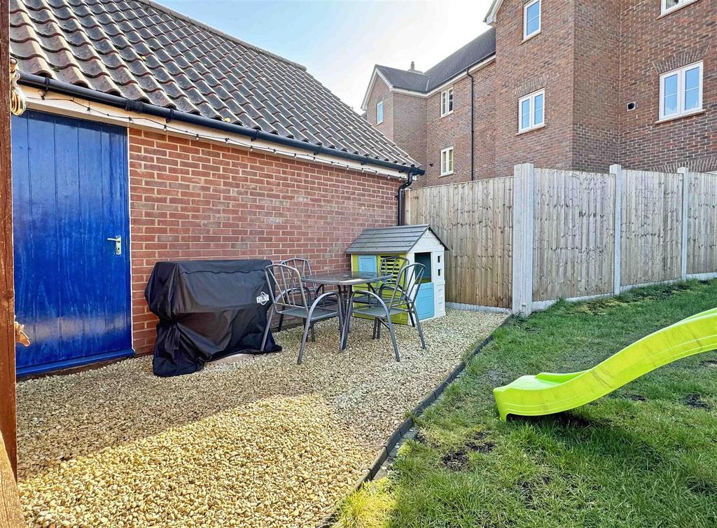 Rear Garden c.jpg