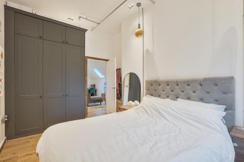 2 bedroom apartment for sale, Sydenham Avenue, Sydenham, London, SE26