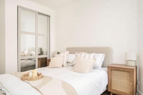 1 bedroom flat for sale, Brockley Cross, London SE4