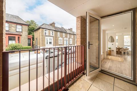 1 bedroom flat for sale, Brockley Cross, London SE4