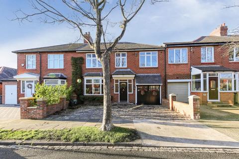 4 bedroom semi-detached house for sale, Forest Avenue, Forest Hall, NE12