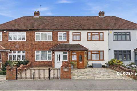 3 bedroom terraced house for sale, Ford Lane, Rainham, RM13