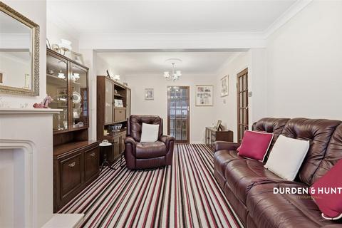 3 bedroom terraced house for sale, Ford Lane, Rainham, RM13