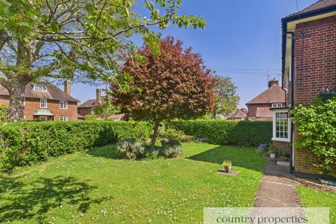 3 bedroom semi-detached house for sale, Barleycroft Road, Welwyn Garden City, AL8