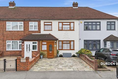 3 bedroom terraced house for sale, Ford Lane, Rainham, RM13