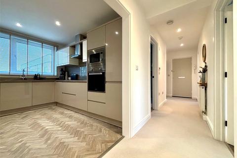 2 bedroom apartment for sale, Queens Road, Cheltenham, Gloucestershire