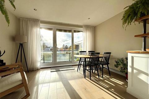 2 bedroom apartment for sale, Queens Road, Cheltenham, Gloucestershire