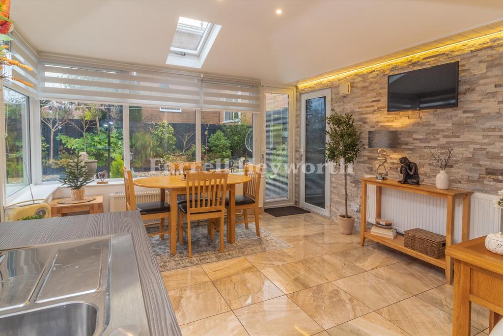 Dining Area image 2
