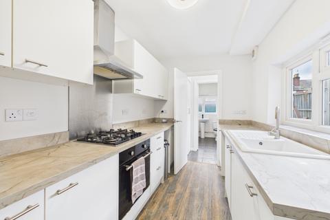2 bedroom terraced house to rent, Daventry Terrace, Gloucester, Gloucestershire, GL1