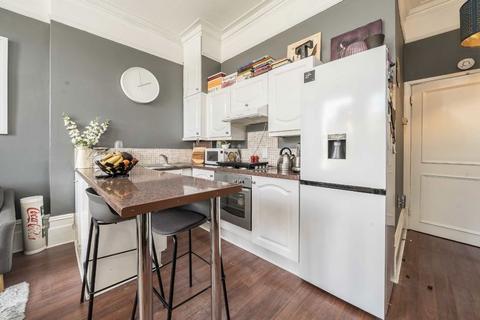 1 bedroom flat to rent, Woodville Road, London W5