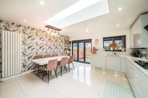 5 bedroom house for sale, Eldertree Way, Mitcham