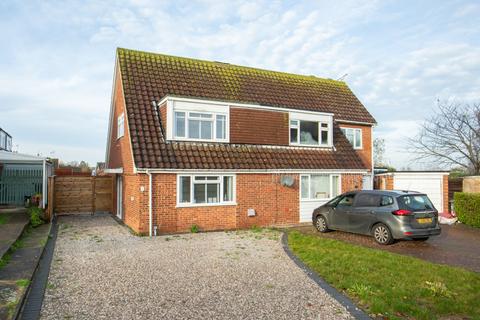 3 bedroom semi-detached house for sale, Shearwater Avenue, Whitstable, Kent, CT5