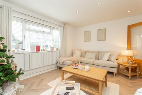 3 bedroom semi-detached house for sale, Shearwater Avenue, Whitstable, Kent, CT5