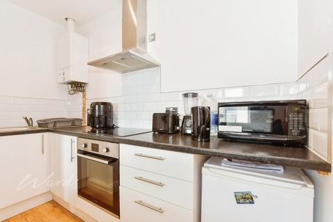 2 bedroom apartment to rent, Ethelbert Road Margate CT9