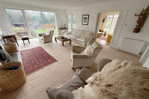 undefined, Cedar Close, Stratford-upon-Avon