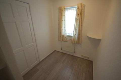 3 bedroom semi-detached house to rent, Boswell Close, Peterborough, Cambridgeshire