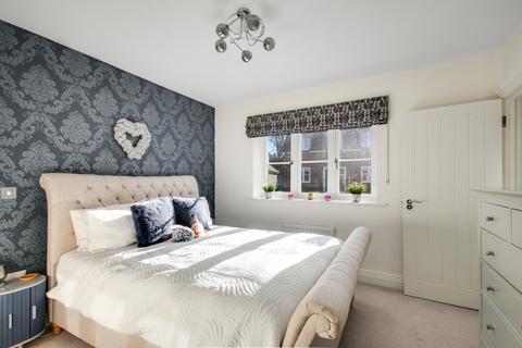 3 bedroom semi-detached house for sale, Clockfield, Turners Hill, RH10