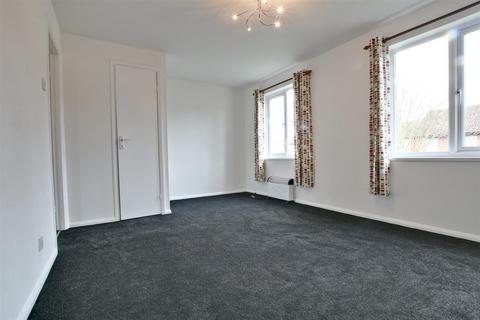 1 bedroom maisonette to rent, Taylor Close, Orpington BR6