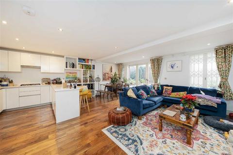 3 bedroom flat to rent, Agar Grove, London NW1