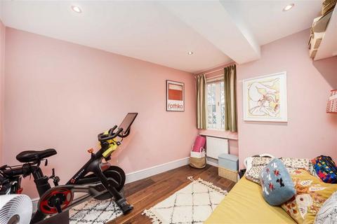 3 bedroom flat to rent, Agar Grove, London NW1