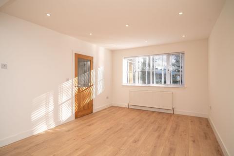 5 bedroom detached house for sale, Little Green Lane, Caddington, LU1