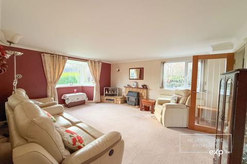 undefined, Sanderspool Cross, South Brent TQ10