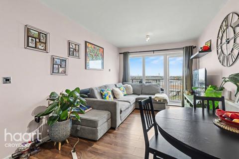 2 bedroom flat for sale, Whitestone Way, Croydon