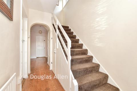 3 bedroom semi-detached house for sale, Beech Avenue, Brentwood, Essex