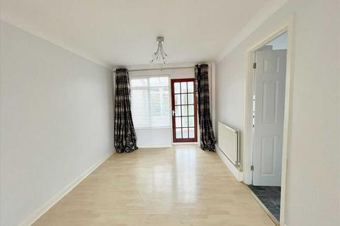 undefined, Homefield Road, Bushey, WD23.