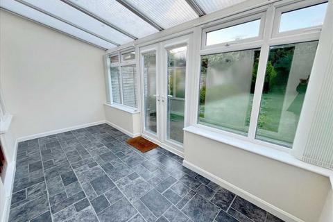 undefined, Homefield Road, Bushey, WD23.