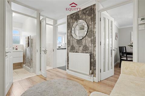 3 bedroom flat for sale, Bycullah Road, Enfield, EN2