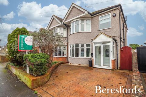3 bedroom semi-detached house for sale, Coniston Avenue, Upminster, RM14
