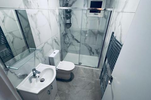 4 bedroom house to rent, Cambridge Road, Harrow HA2