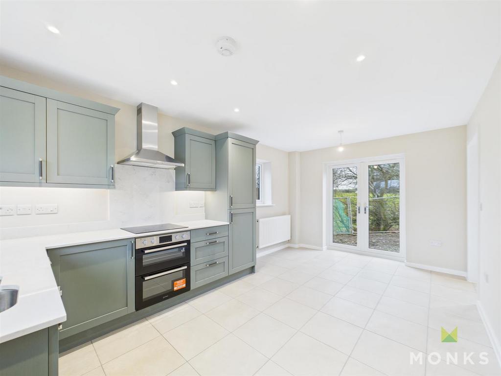 Dining Kitchen.jpg