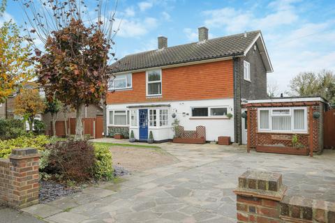 4 bedroom semi-detached house for sale, Hartsdown Road, Margate, CT9