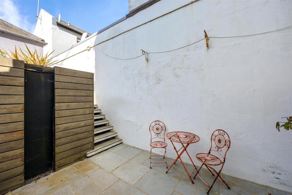Brunswick Street West, 38b-020.jpg