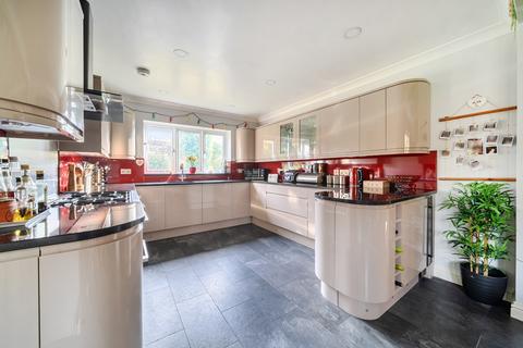 4 bedroom detached house for sale, Summerlands, Yeovil, Somerset, BA21