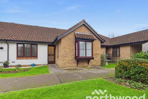 2 bedroom bungalow for sale, Meridian Court, Singleton, Ashford, TN23