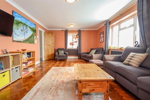 4 bedroom detached house for sale, Depot Road, Horsham