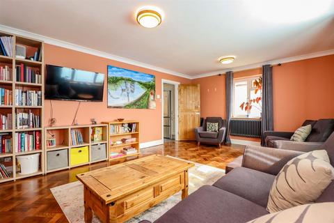 4 bedroom detached house for sale, Depot Road, Horsham
