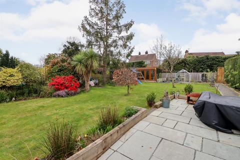 4 bedroom detached house for sale, Depot Road, Horsham