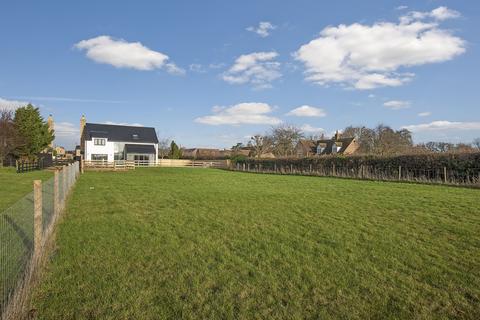 4 bedroom detached house for sale, The Highway, St. Neots PE19