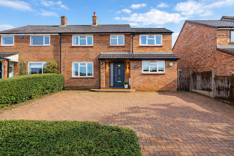 3 bedroom semi-detached house for sale, Molescroft, Hertfordshire AL5