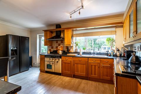 3 bedroom semi-detached house for sale, Roestock Gardens, St. Albans AL4