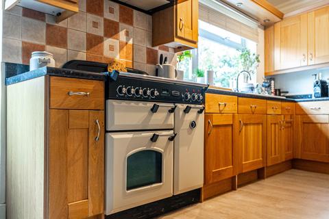 3 bedroom semi-detached house for sale, Roestock Gardens, St. Albans AL4
